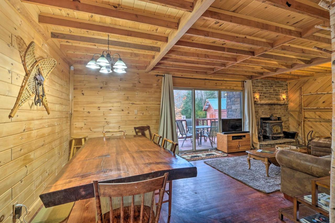 فيلا Secluded Johnsburg Retreat With Hot Tub And Fire Pit المظهر الخارجي الصورة