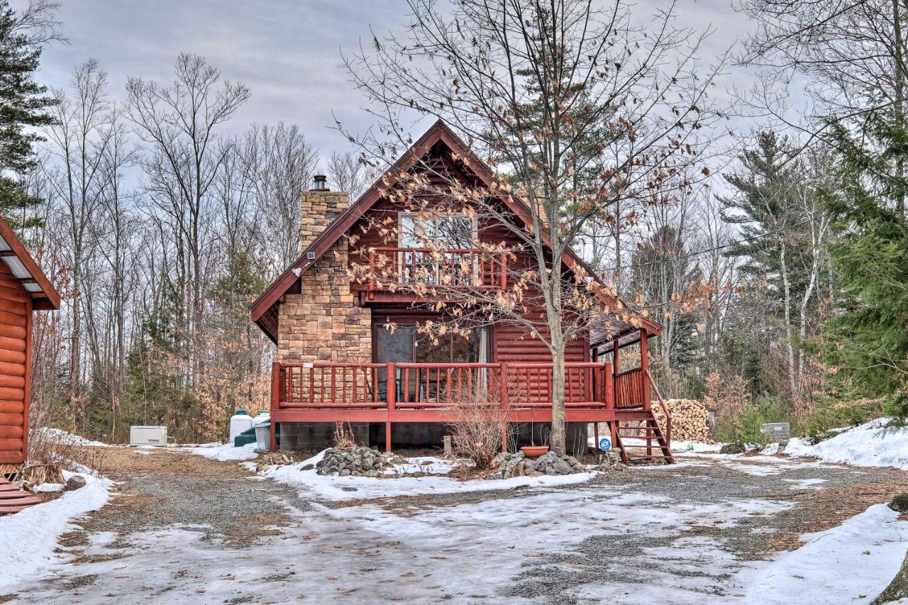 فيلا Secluded Johnsburg Retreat With Hot Tub And Fire Pit المظهر الخارجي الصورة